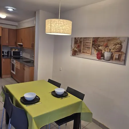 Apt6 Amb Ascensor Al Centre De , Ideal Parelles Aptgarbi