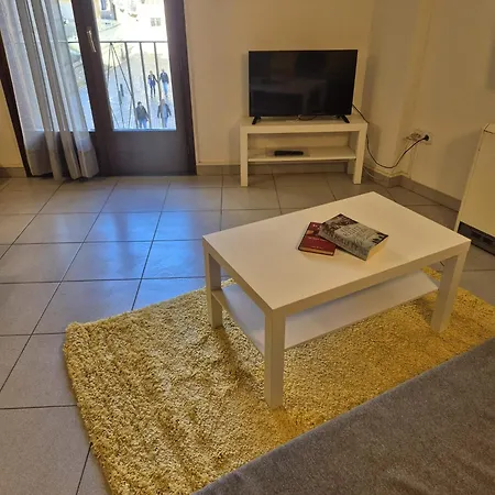 Apt6 Amb Ascensor Al Centre De , Ideal Parelles Aptgarbi Apartment Vic